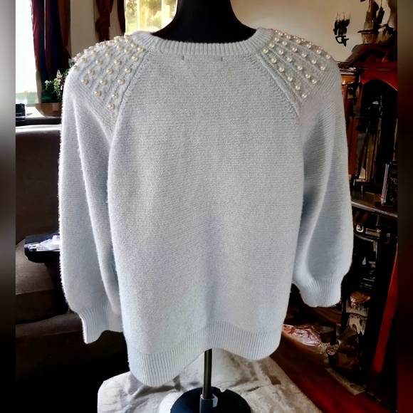🆕️ Design History Super Soft Pearl Embellished Sweater NWTS - Picture 3 of 8